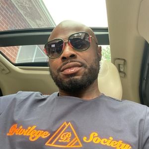 Meet your Posher, Anthony